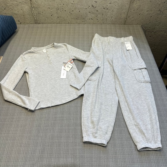 Yogalicious Other - New‎ Yogalicious Waffle Lounge Set XS Gray 2pc Brushed Thermal Top Joggers